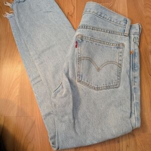Levi's Women's Straight Leg Jeans in Soft Blue